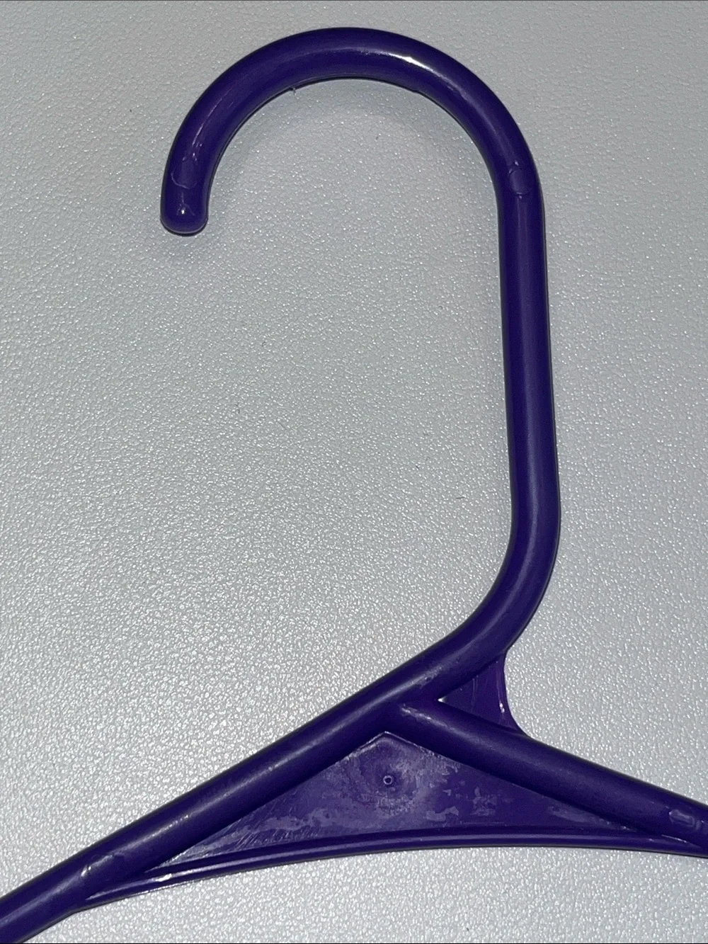 Purple Plastic Clothing Hangers - Multipack 17